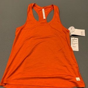 Vuori lux performance tank Large
